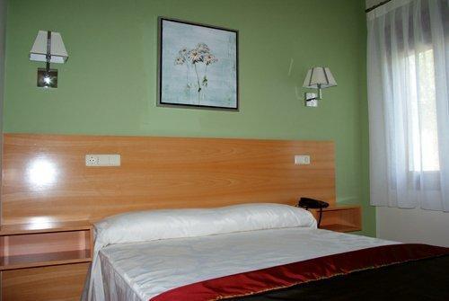 Hotel Mataelpino Segovia Szoba fotó