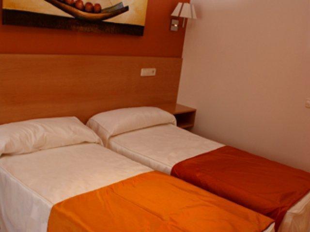 Hotel Mataelpino Segovia Szoba fotó
